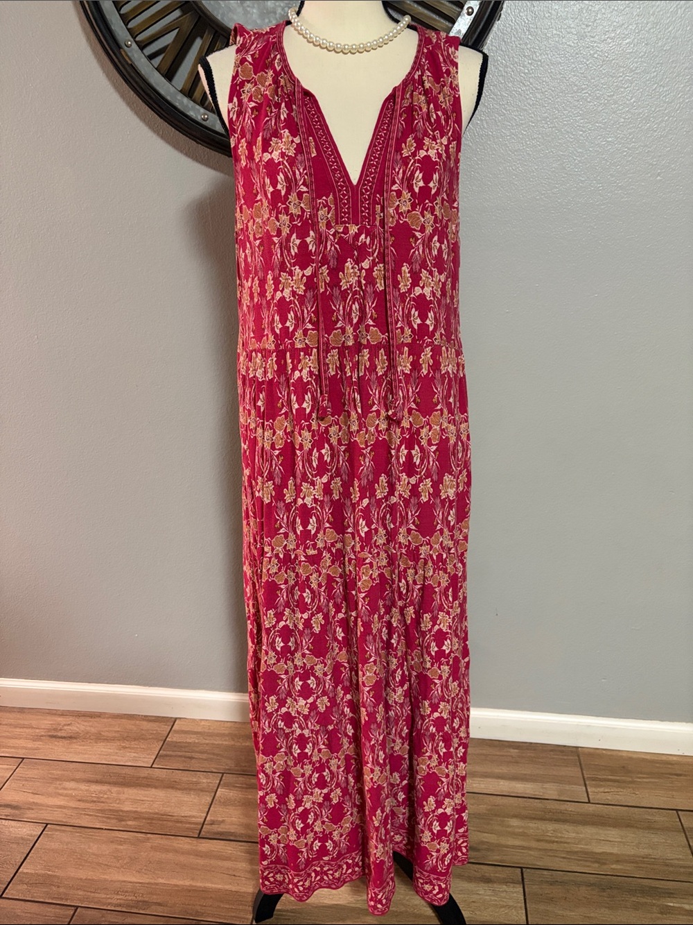 MAX STUDIO Sleeveless Floral V-Neck Maxi Dress in Fuchsia